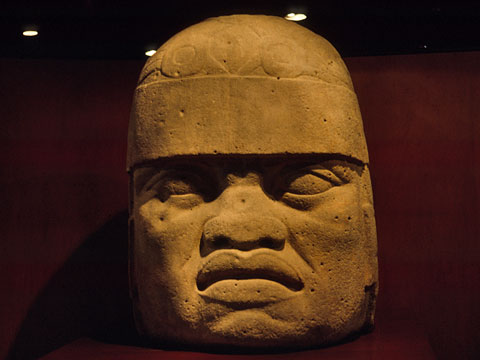 オルメカの頭像その２