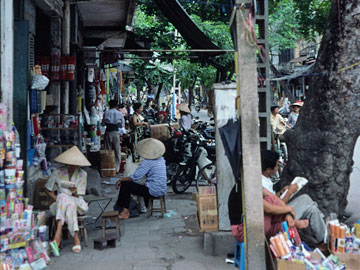 アクセサリーや化粧品エリア