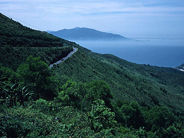 ダナン湾の東の岬
