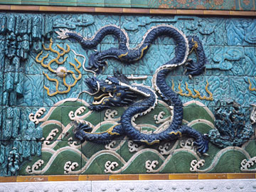 九龍壁の龍