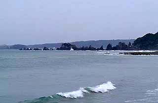 橋杭岩の見える海岸