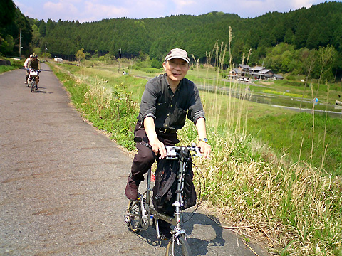 カントリーロードを行くジーク