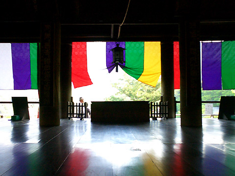 本殿の美しい幕