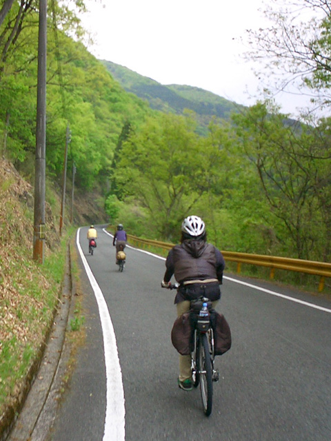 鎧峠からの下り