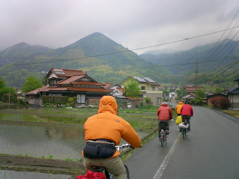 赤い瓦屋根は津和野の象徴