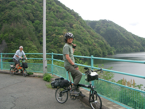 阿武川ダムのサイダーとケロガメ