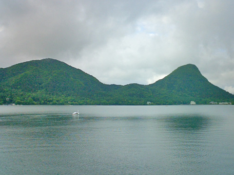 榛名湖、髭櫛山、烏帽子ヶ岳