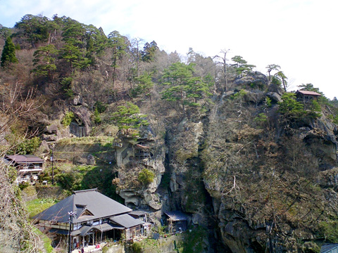 釈迦堂方面を見る