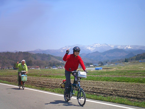 蔵王の山々を後ろに