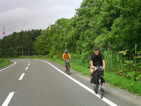 道道121号線を行く