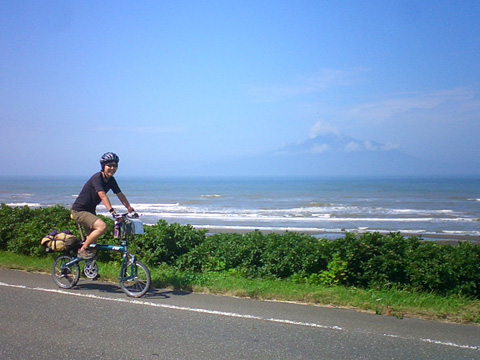 利尻富士を眺めながら疾走！