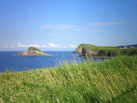 海に浮かぶポンモシリ島