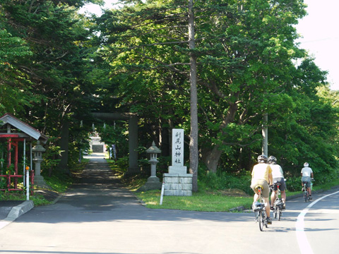 自転車道へ向かう
