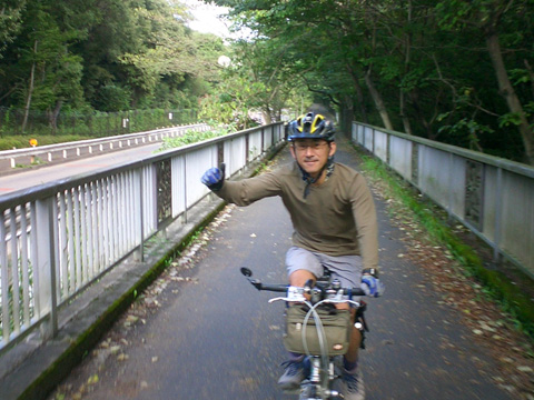 村田川沿いに出る