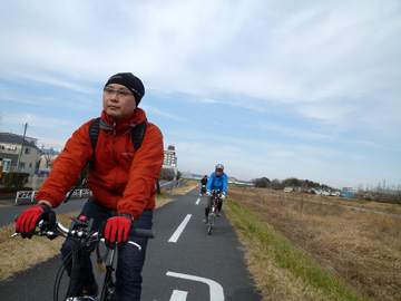 浅川の歩行者自転車道