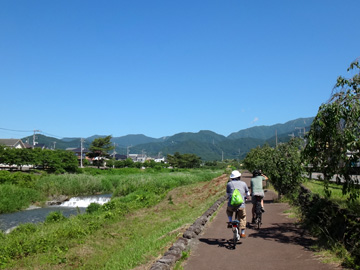 水無川の自転車道
