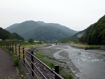 大鹿村の小渋川