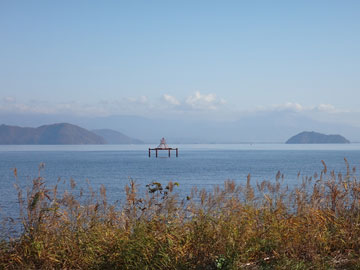 竹生島と岬