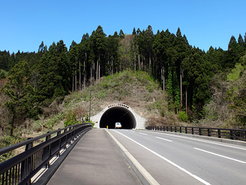 夏泊ほたて海道トンネル