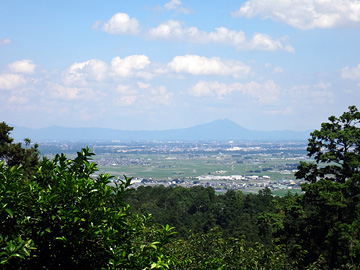 太平山神社から見る関東平野と筑波山