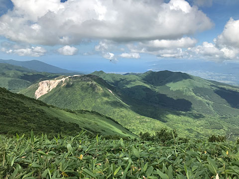 イワオヌプリとワイスホルン