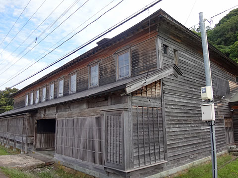 旧歌棄佐藤家漁場の板壁