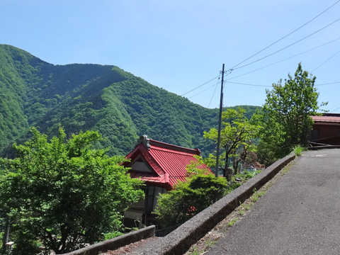 上の中山の集落