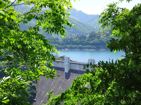 奥多摩湖と小河内ダム