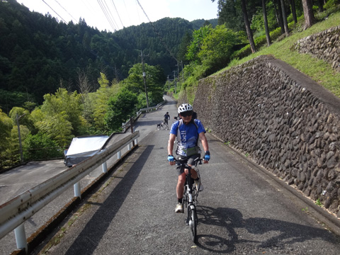 白倉の激坂上り