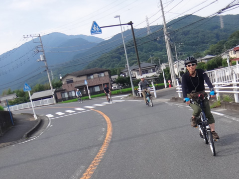 熱風の中を下る