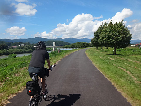 菜の花公園サイクリングロードに入る