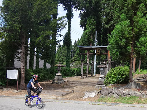 小菅神社里宮に到着