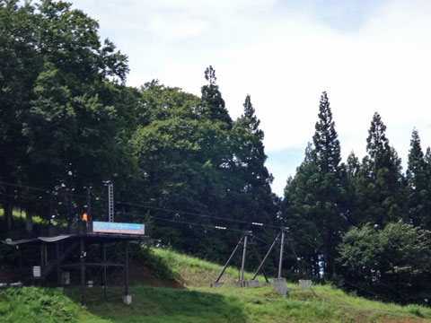 ゲレンデのリフト