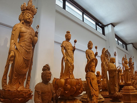 仏像ギャラリーの展示