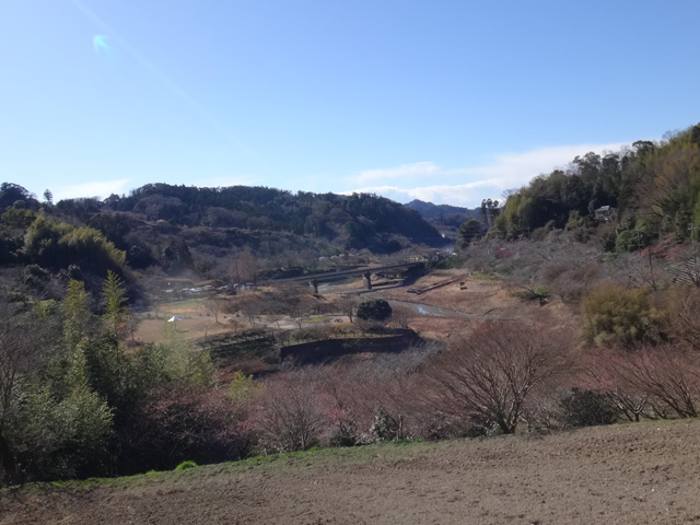 下に佐久間ダム湖