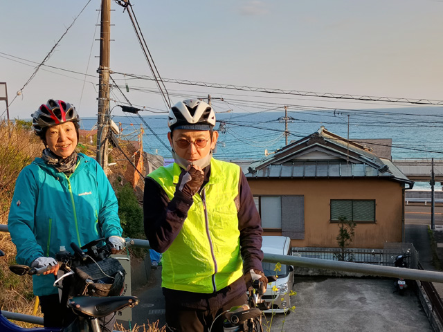 国府津駅付近の相模湾