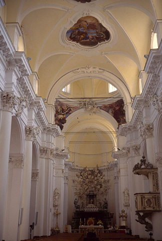 サン・カルロ教会内部