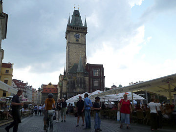 旧市街広場の市庁舎の塔
