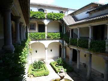 ビスカイニョス博物館の中庭