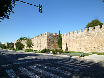エヴォラの城壁