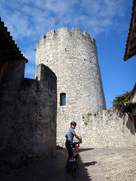 お城の塔とサイダー
