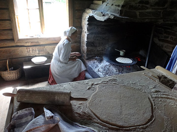 パンを焼く女性