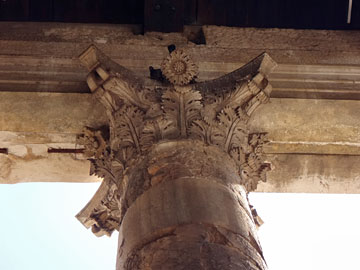 コリント式の柱頭
