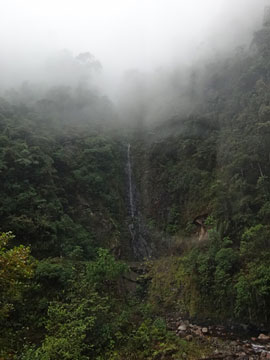 サン・ペドロ近くの滝