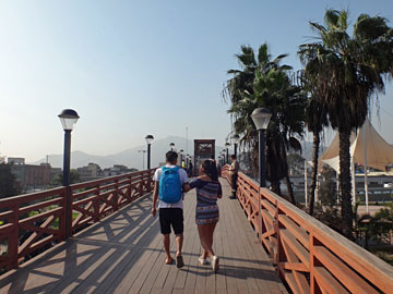 ラ・ムラジャ公園の歩道橋