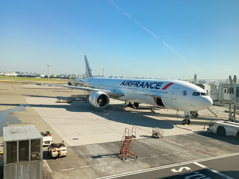 灼熱の羽田空港