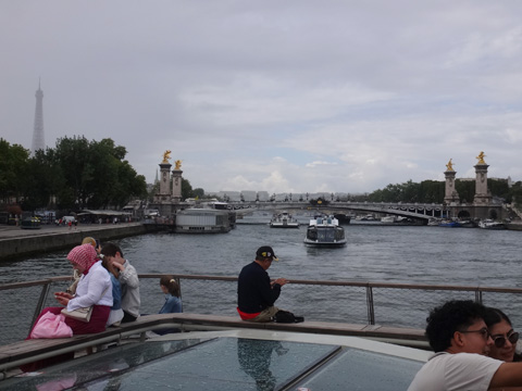 続々クルーズ船