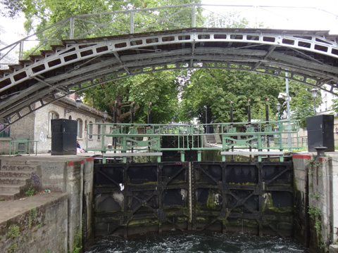 アルレッティ歩道橋