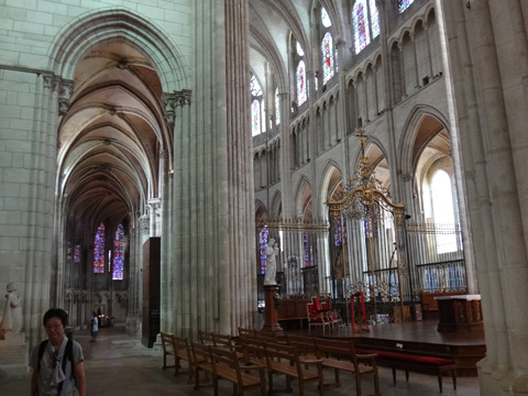 側廊と身廊の高窓