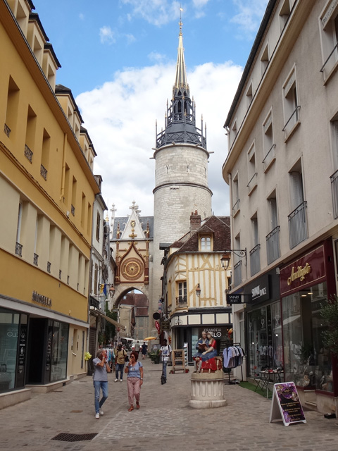 時計塔／西側より